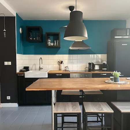 Lejlighed F3 Central, Bright And Quiet In Caen