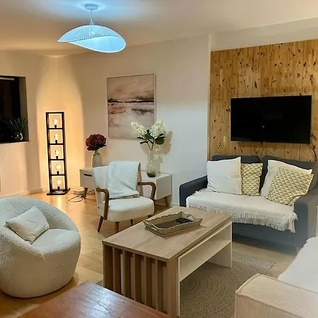 F3 Central, Bright And Quiet In Caen